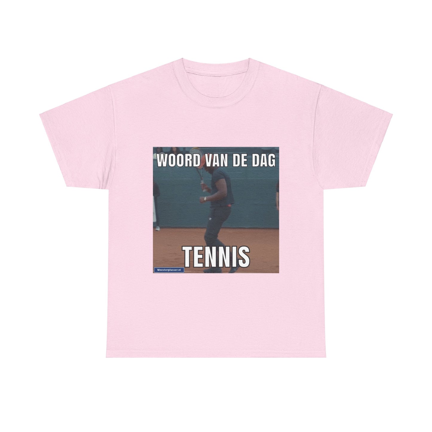 T-Shirt mit dem Wort „Tennis“ des Tages