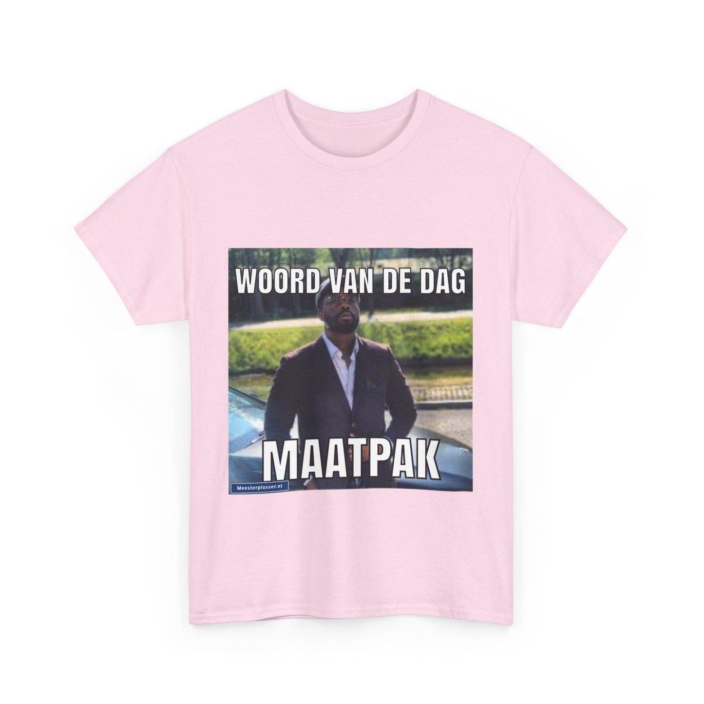 T-Shirt „Maßgeschneiderter Anzug“ mit Wort des Tages