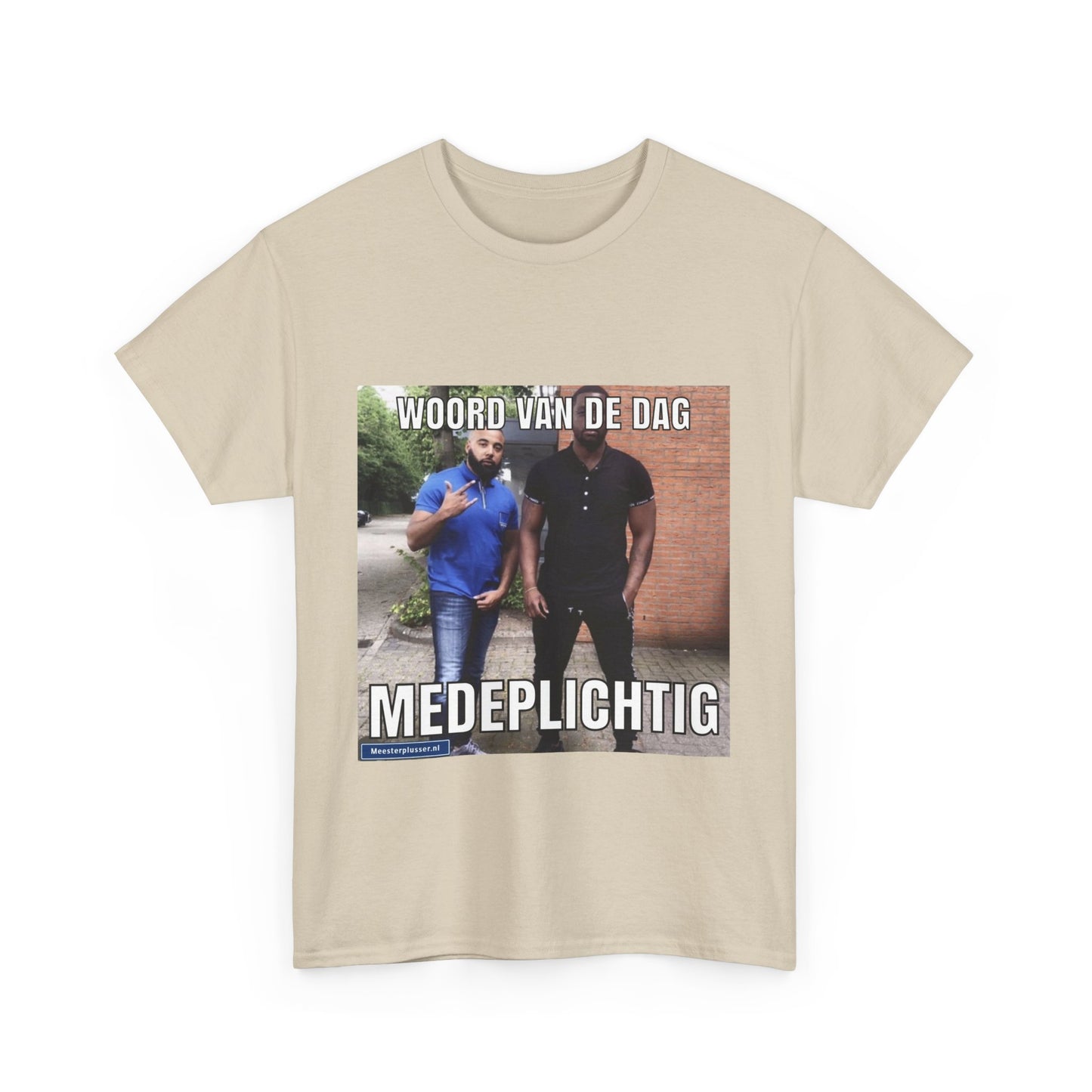 ''Medeplichtig'' Word of the day T-shirt - Meesterplusser.nl