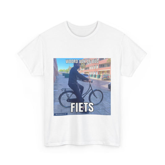 T-Shirt mit dem Wort „Fahrrad“ des Tages 